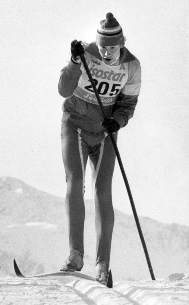 Abb. 16: Schockierte die Skiwelt mit Einstocktechnik: Olympiamedaillengewinner Gunde Svan im Training der Weltmeisterschaften 1985 in Seefeld. Foto: Ingvar Karmhed